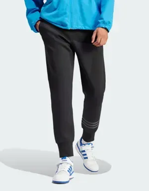Adidas Pantalón Street Neuclassics Cuffed