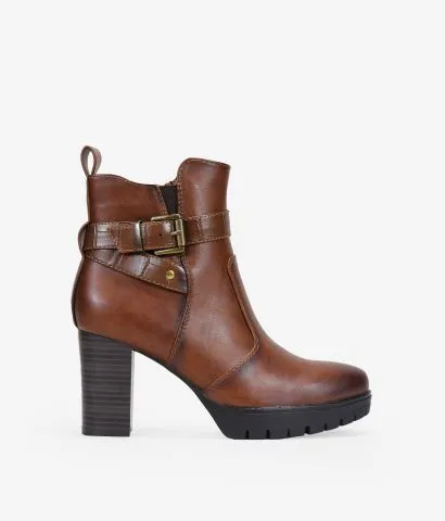 Botines con tacón y hebilla negros 