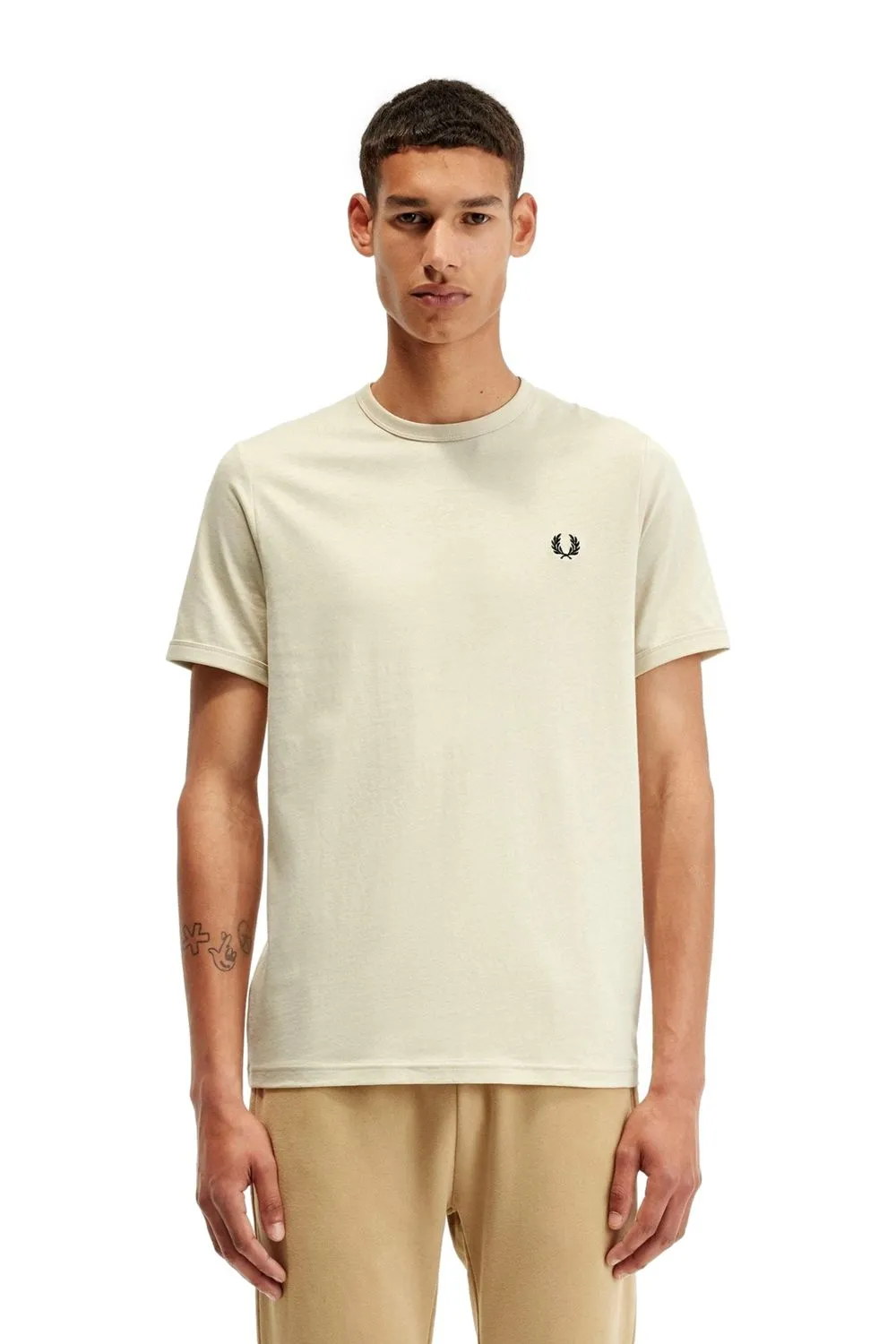 Camiseta fred perry sand ringer tee shirt