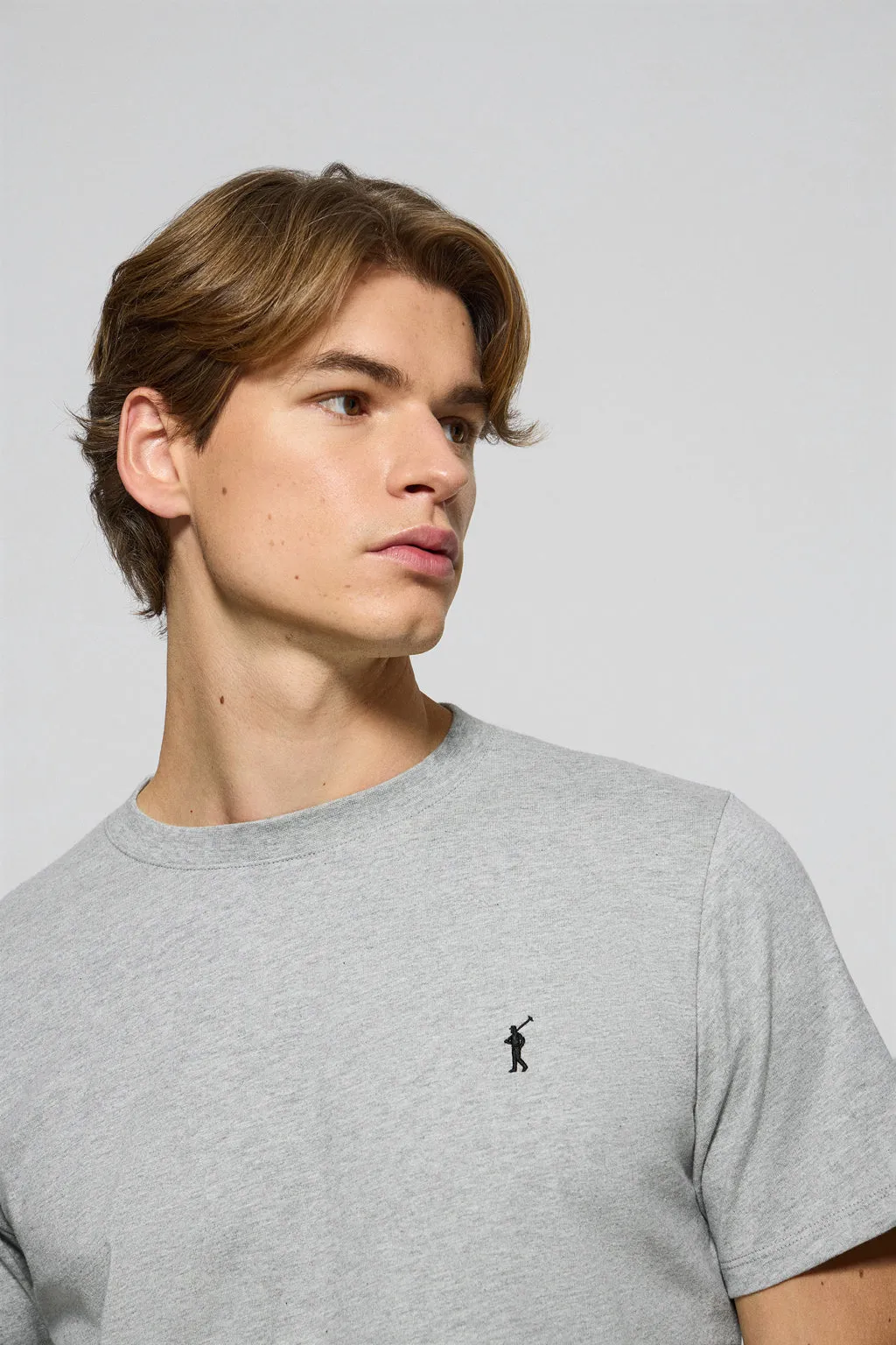 Camiseta gris vigoré con cuello redondo y logo bordado Rigby Go