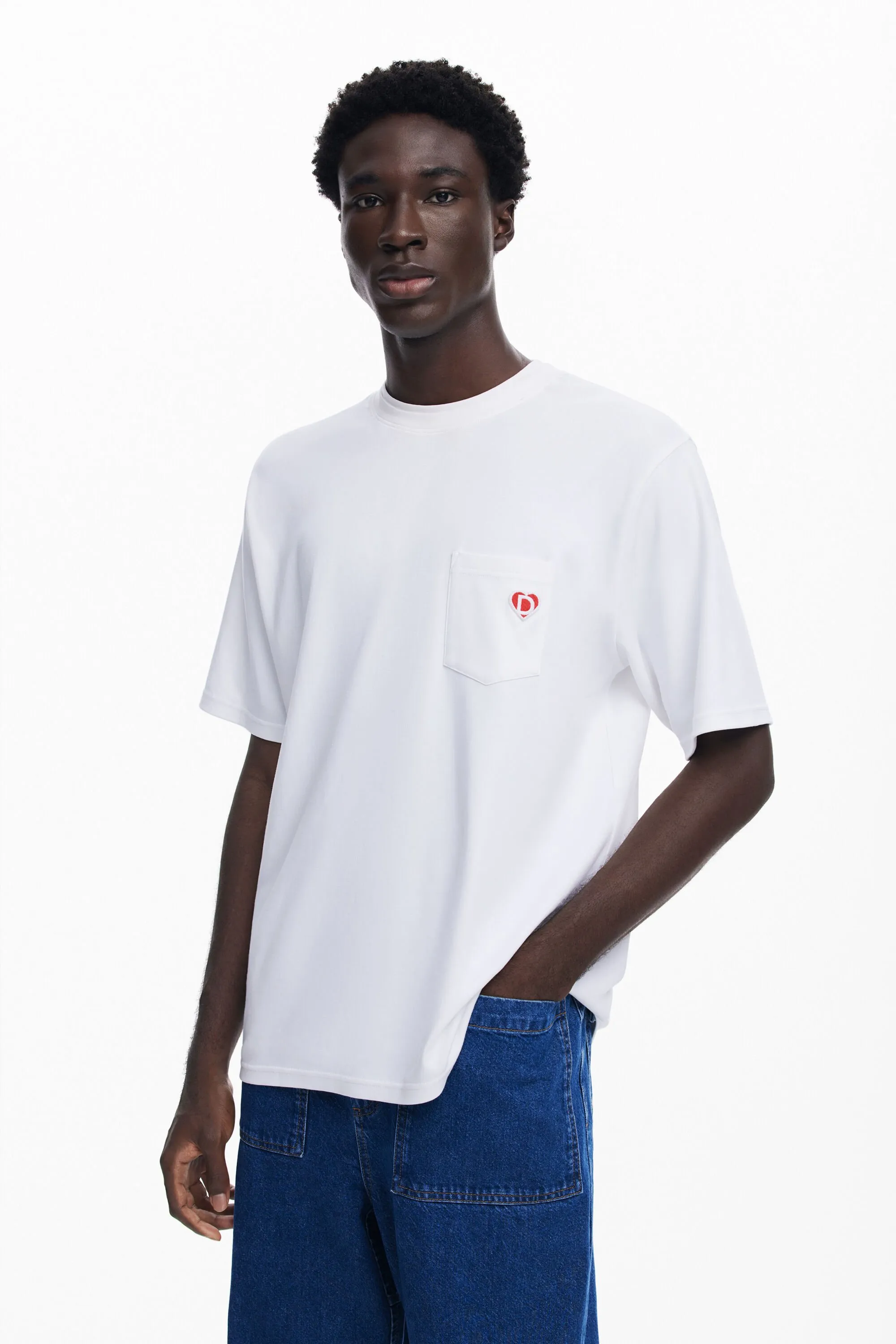 Camiseta logo bolsillo
