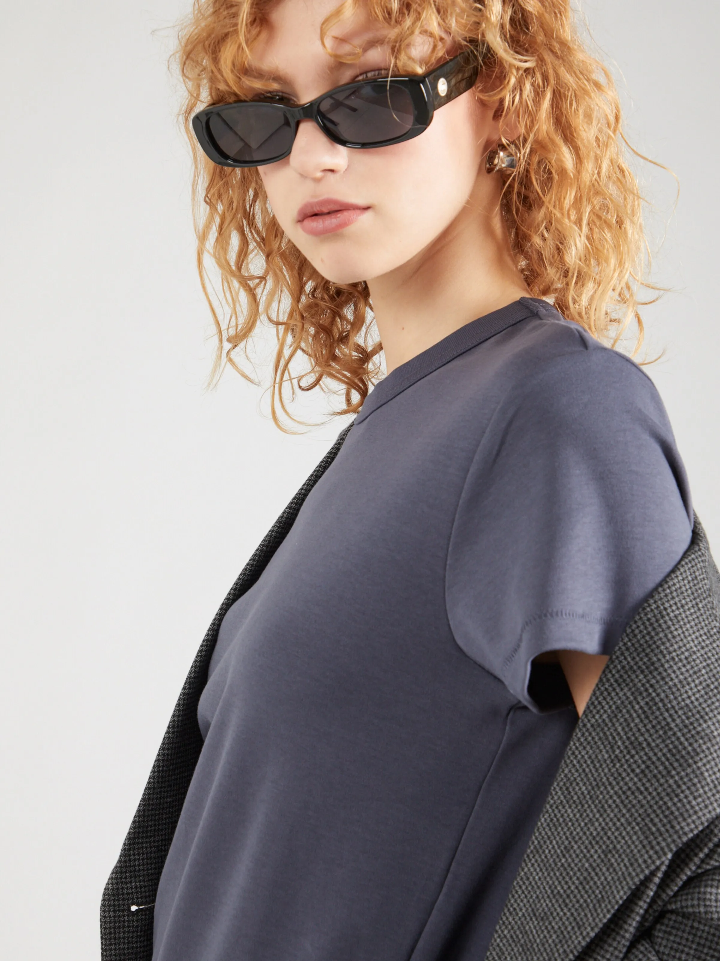 Camiseta 'PCMARA' PIECES en Marino
