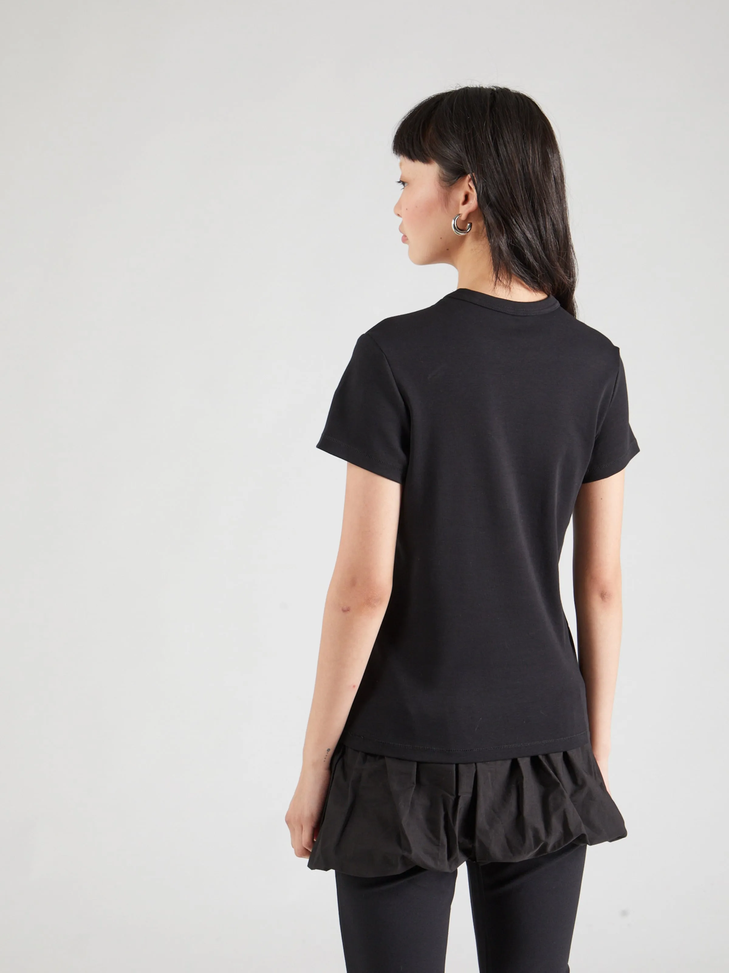 Camiseta 'PCMARA' PIECES en Negro