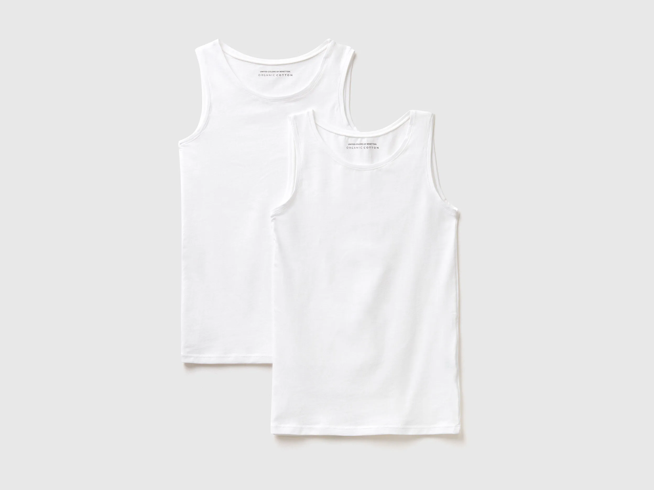 Dos camisetas de tirantes de algodón orgánico super stretch