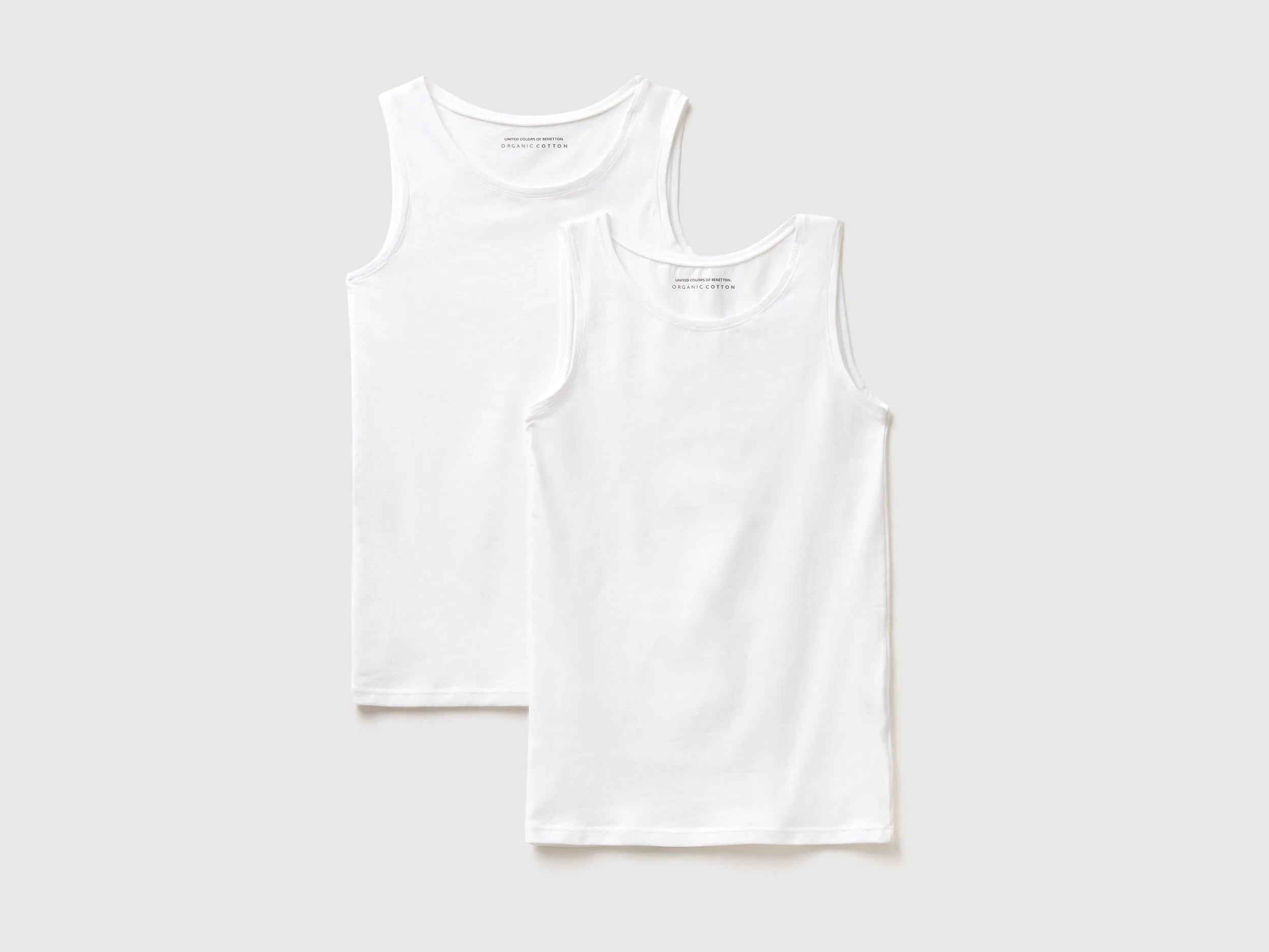 Dos camisetas de tirantes de algodón orgánico super stretch