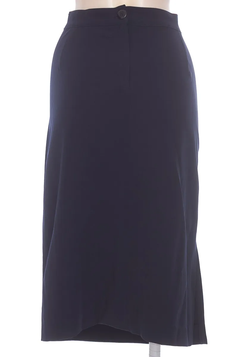 FALDA COLOR NEGRO  CLOSEANDO