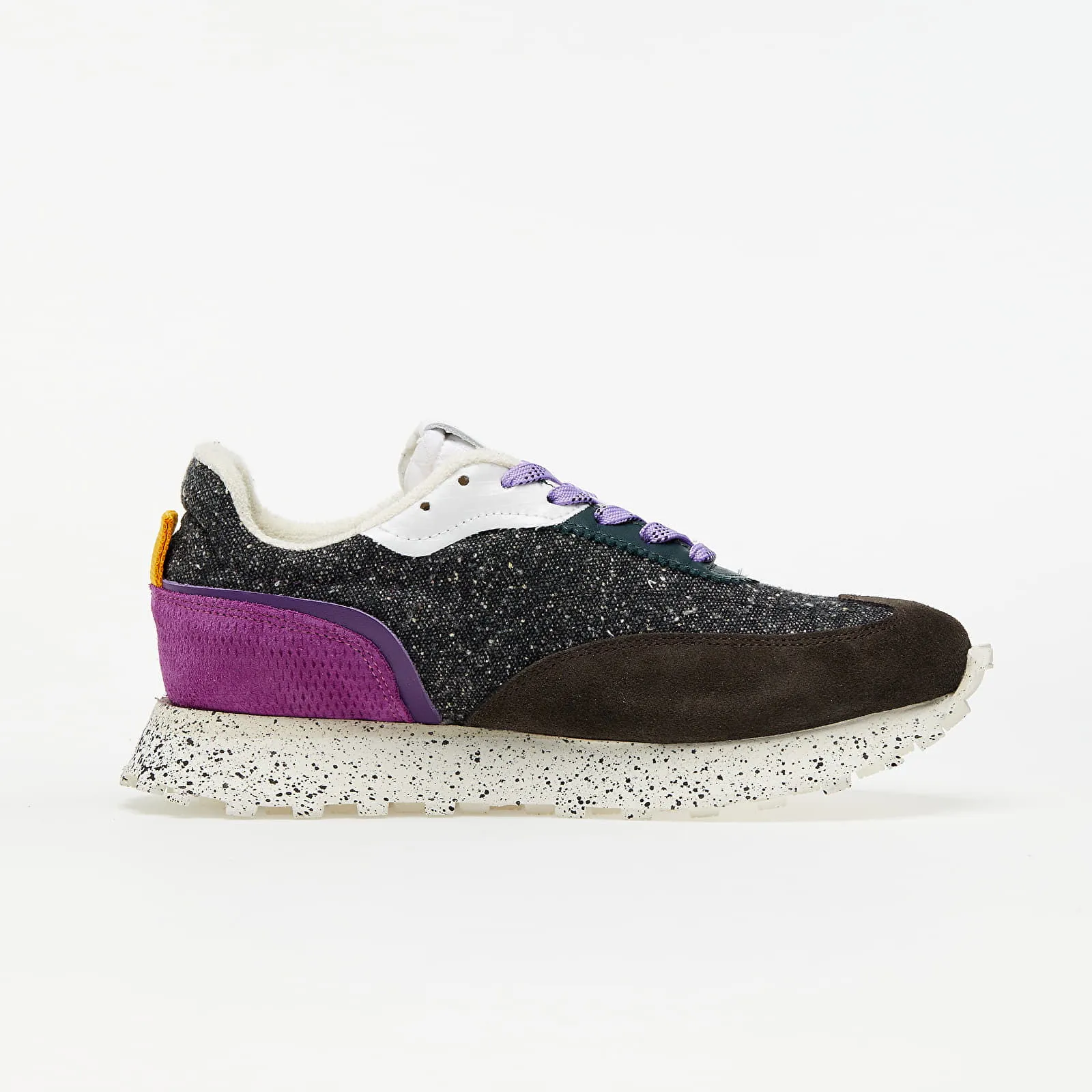Filling Pieces Crease Runner Wind
