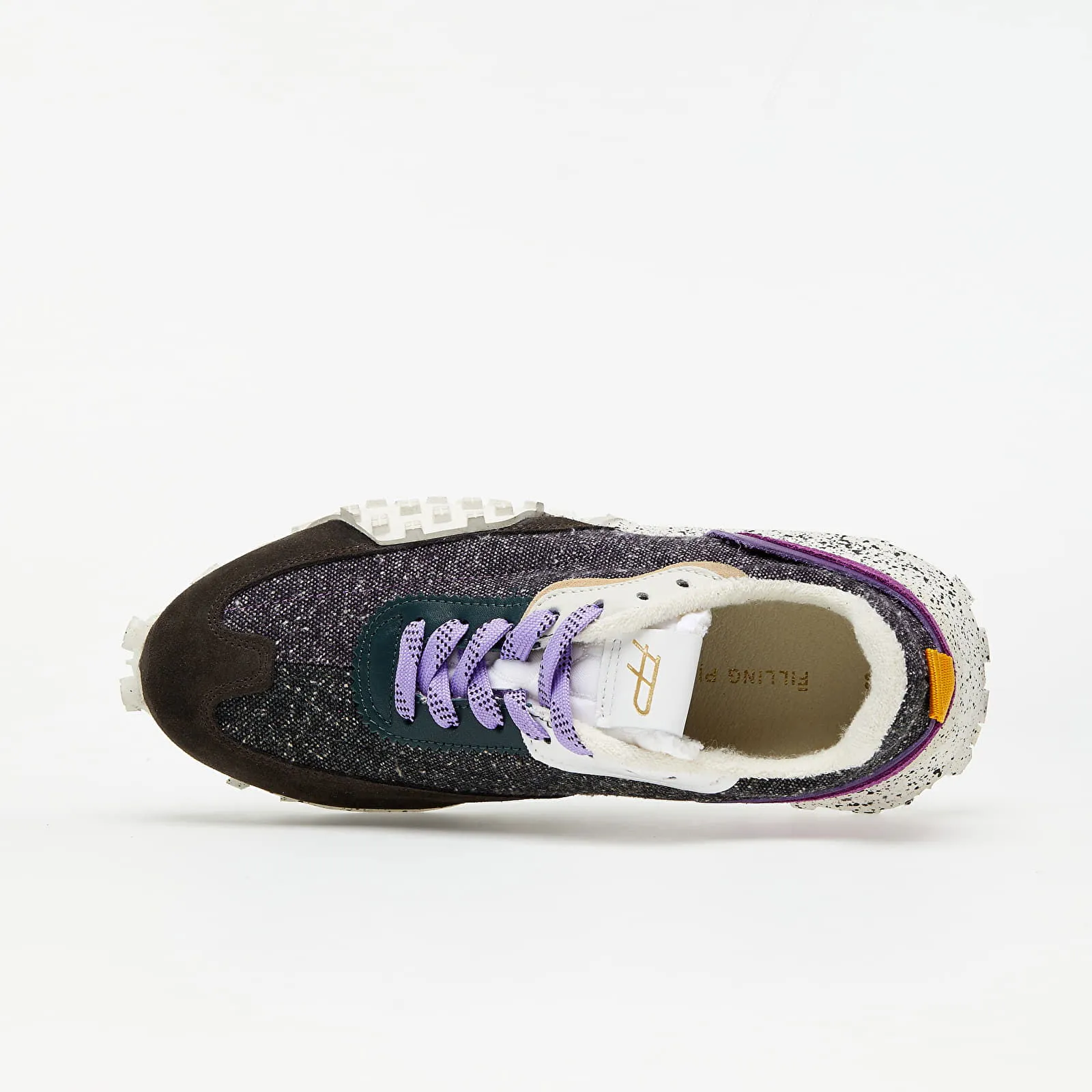 Filling Pieces Crease Runner Wind