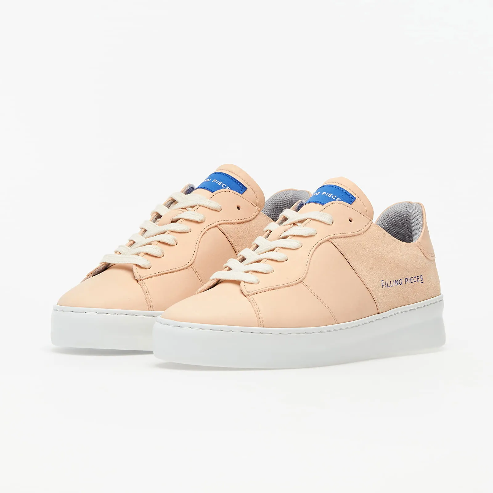 Filling Pieces Low Plain Court