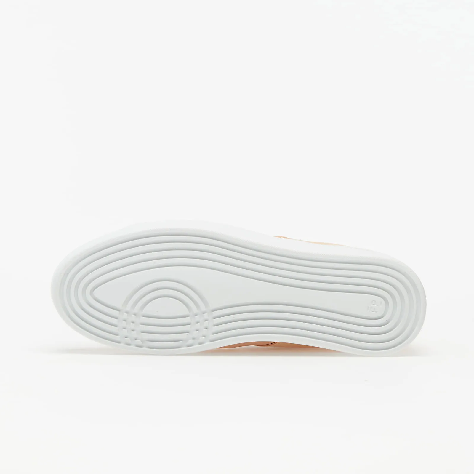 Filling Pieces Low Plain Court