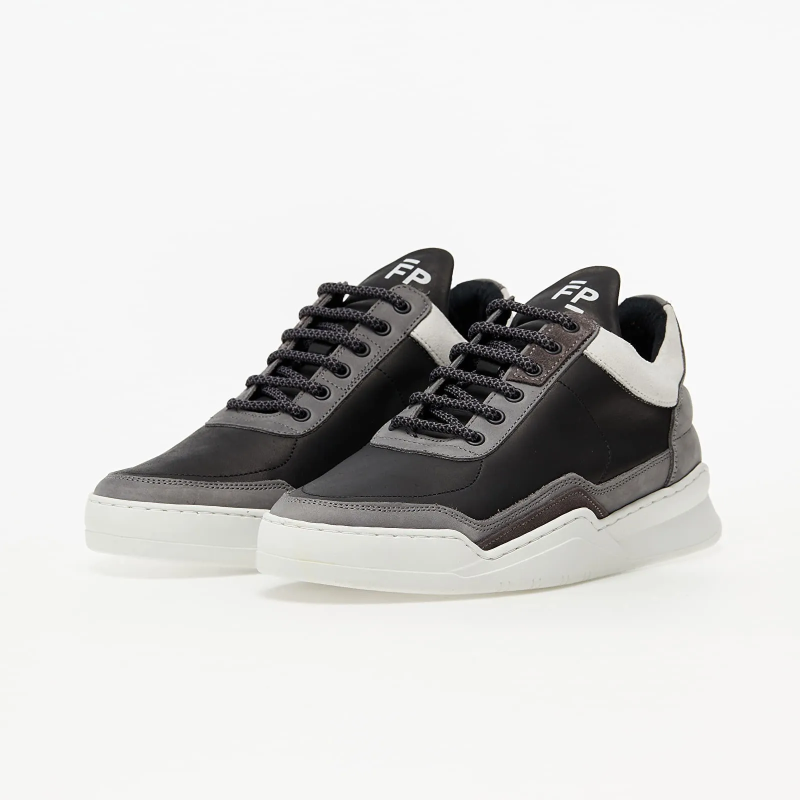 Filling Pieces Low Top Ghost Decon