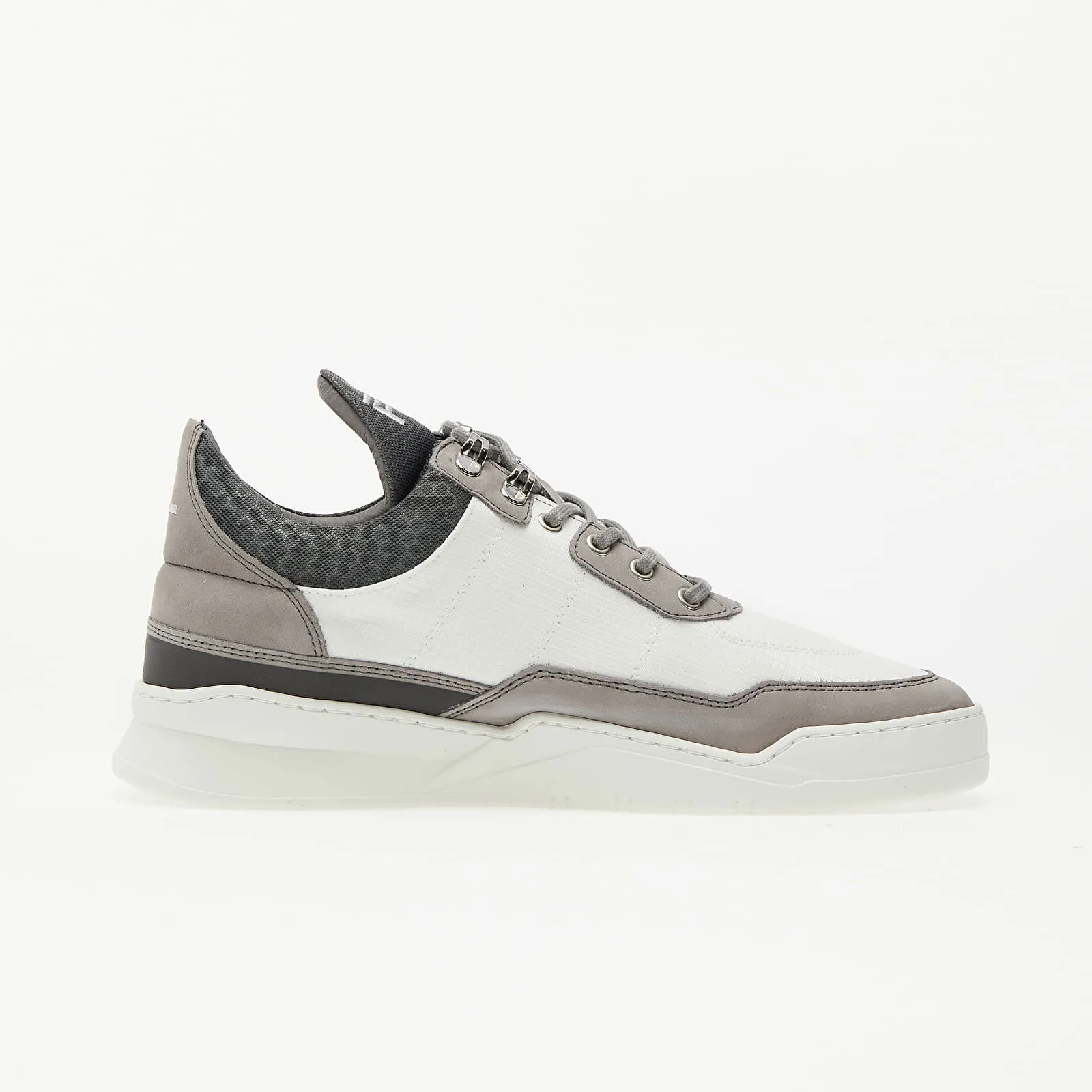 Filling Pieces Low Top Ghost Radar