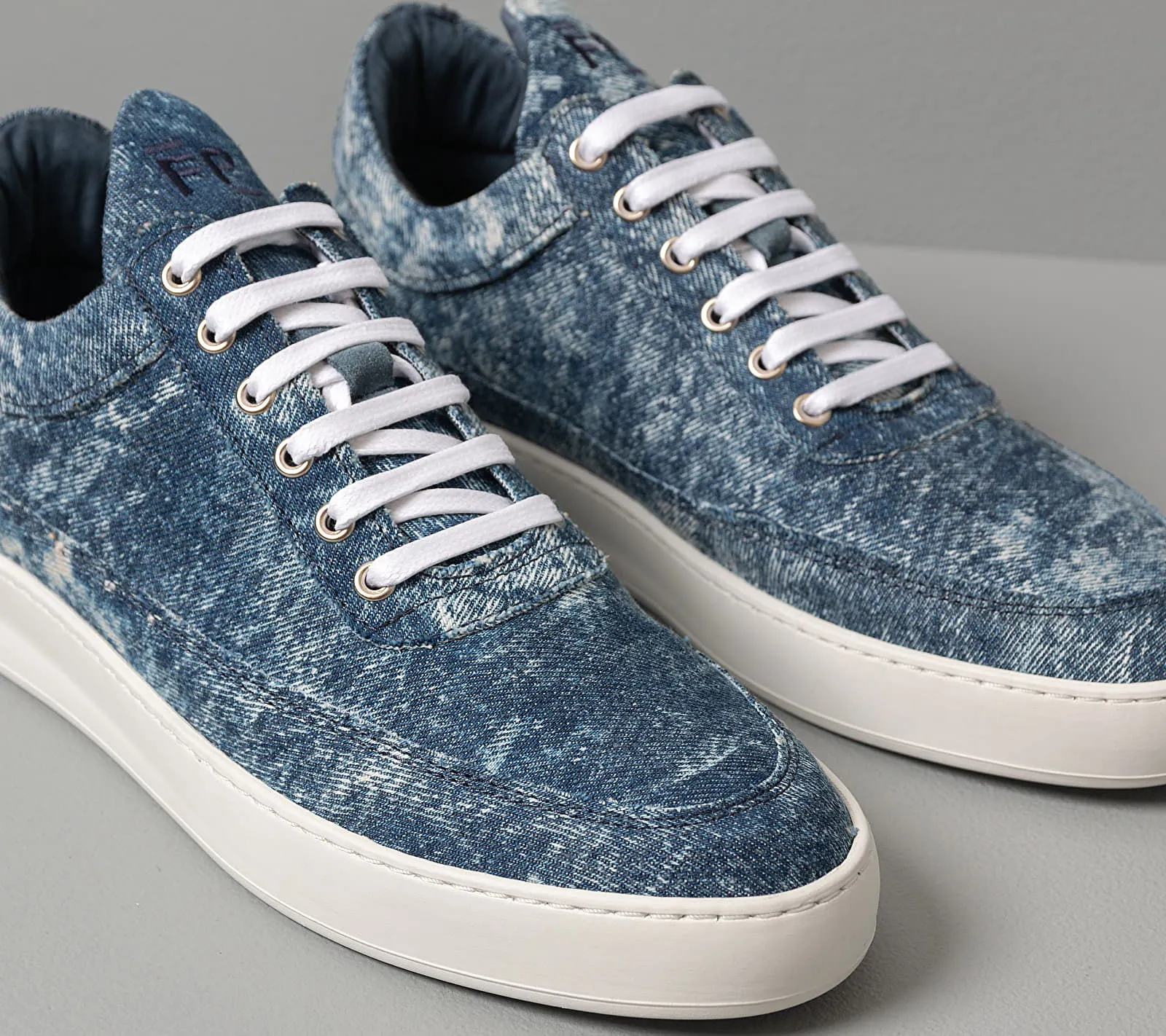 Filling Pieces Low Top Plain