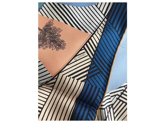 Hermès ómnibus y remix de juegos de damas blancas Azul marino 