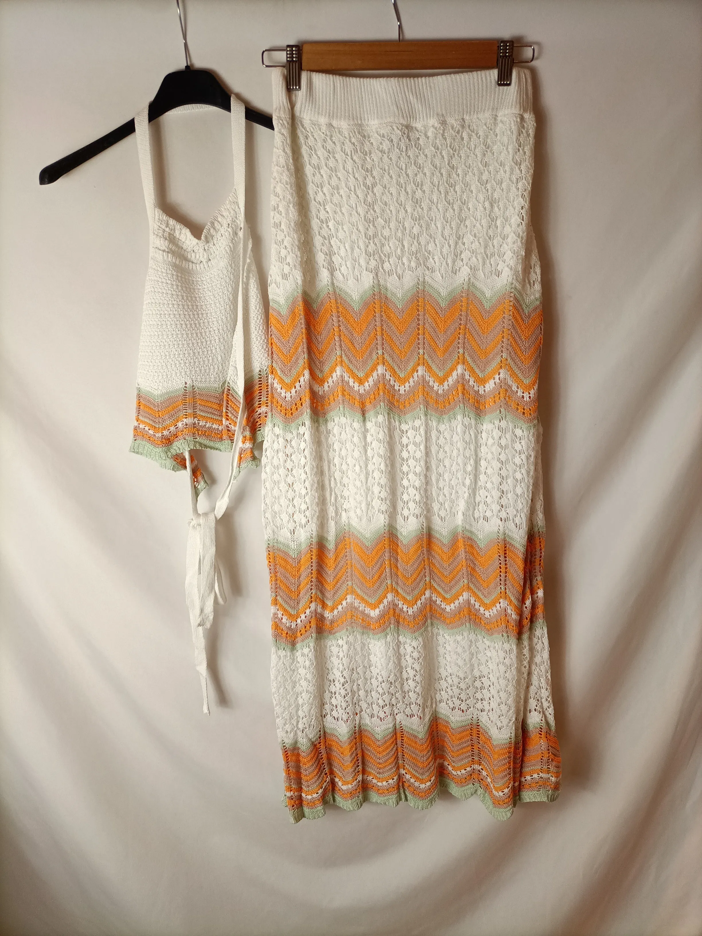 LILY ROSE. Total look falda y top croché . T S