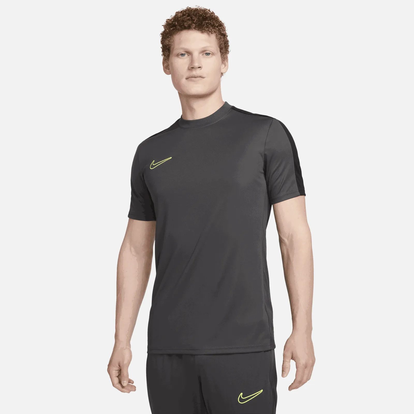 NIKE ACADEMY DRIFIT