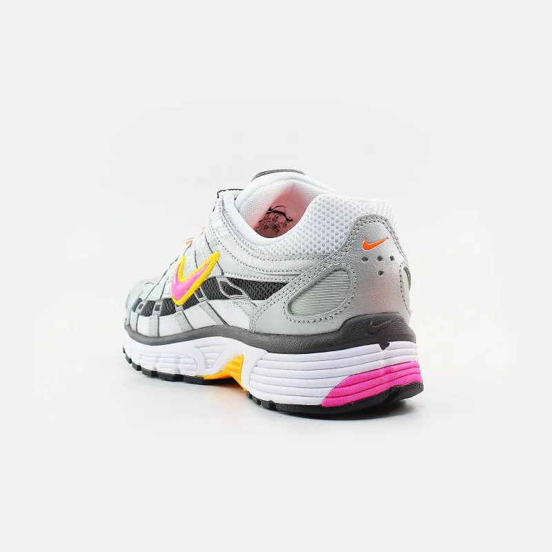 NIKE BV1021100 P6000