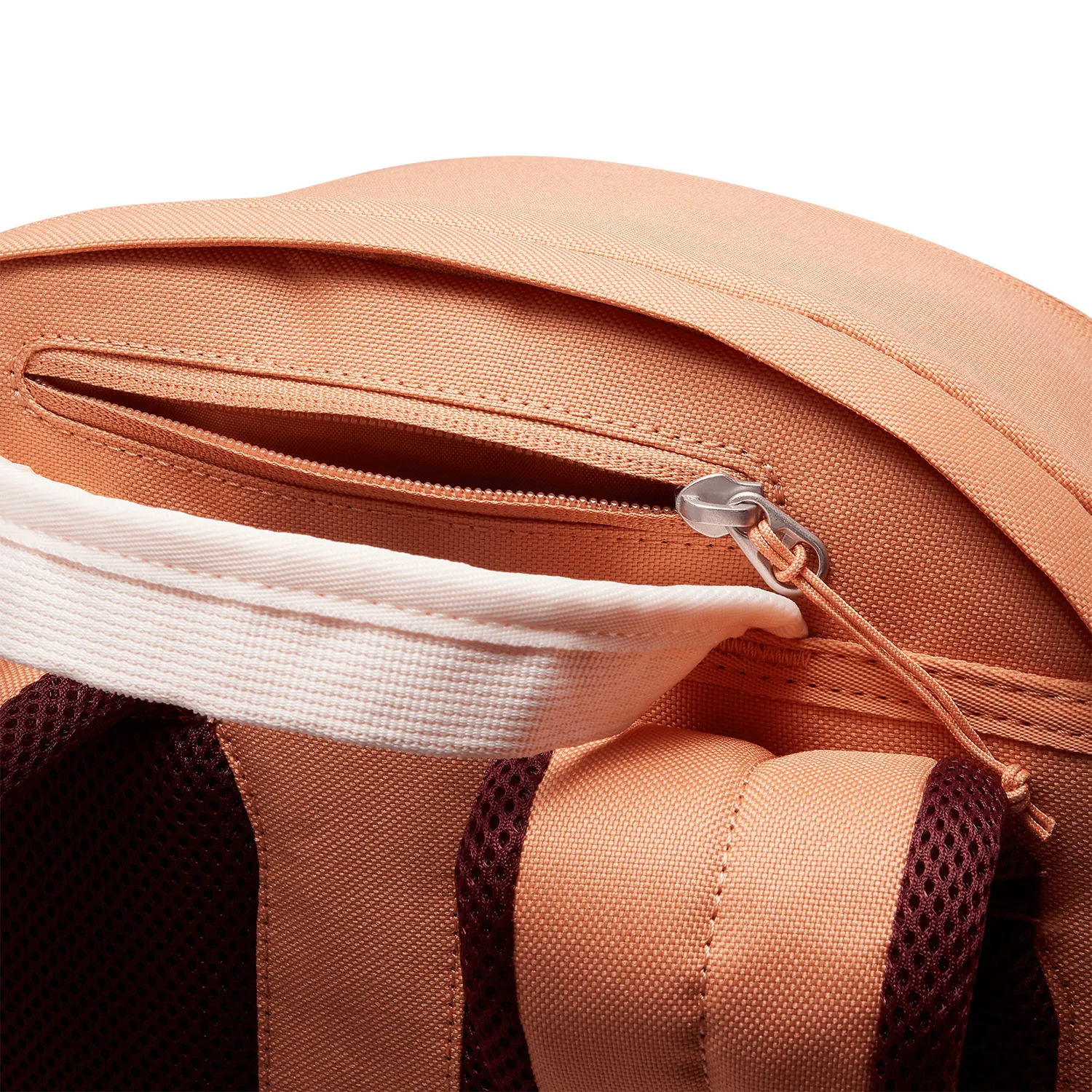 NIKE DRIFIT HIKE BACKPACK