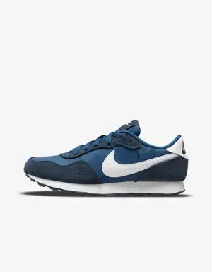 Nike MD Valiant