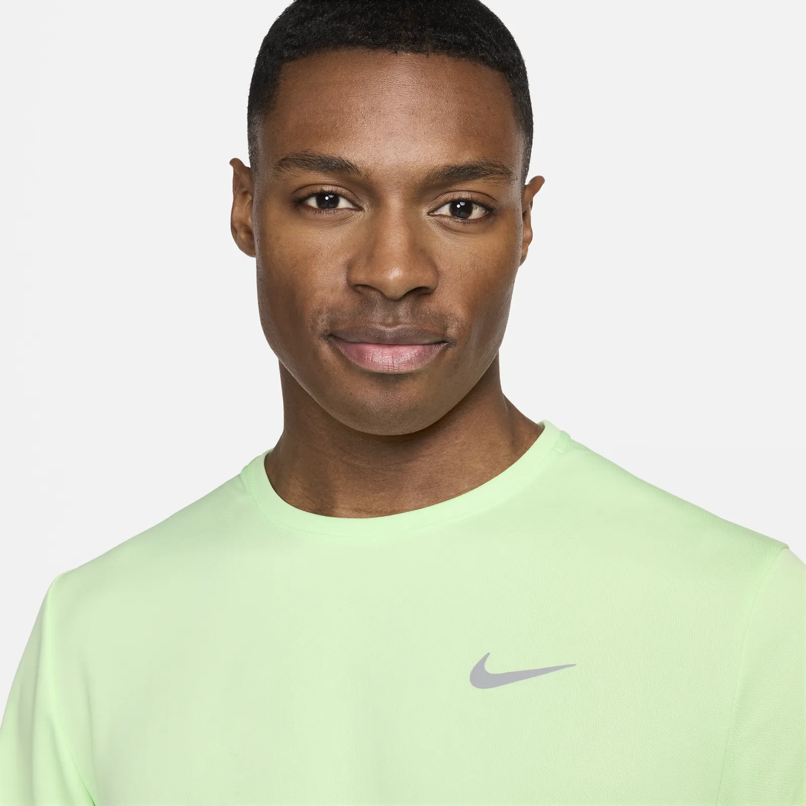 NIKE MILER DRIFIT UV