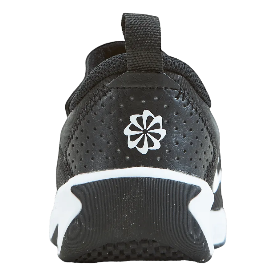 NIKE OMNI MULTICOURT LITTLE KIDS' SHOES BLACK/WHITE