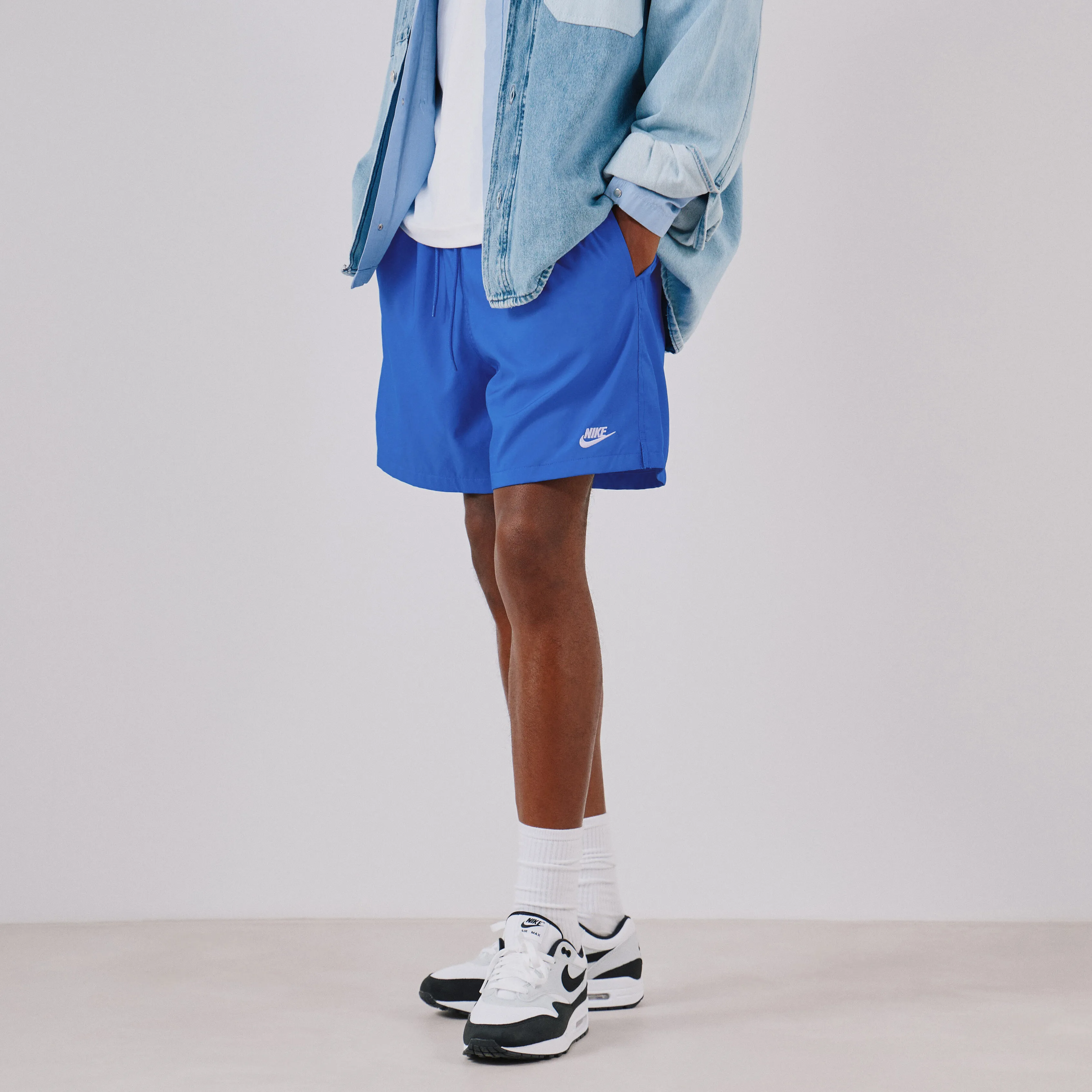 NIKE SHORT CLUB WOVEN FLOW