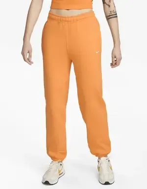 Nike Solo Swoosh