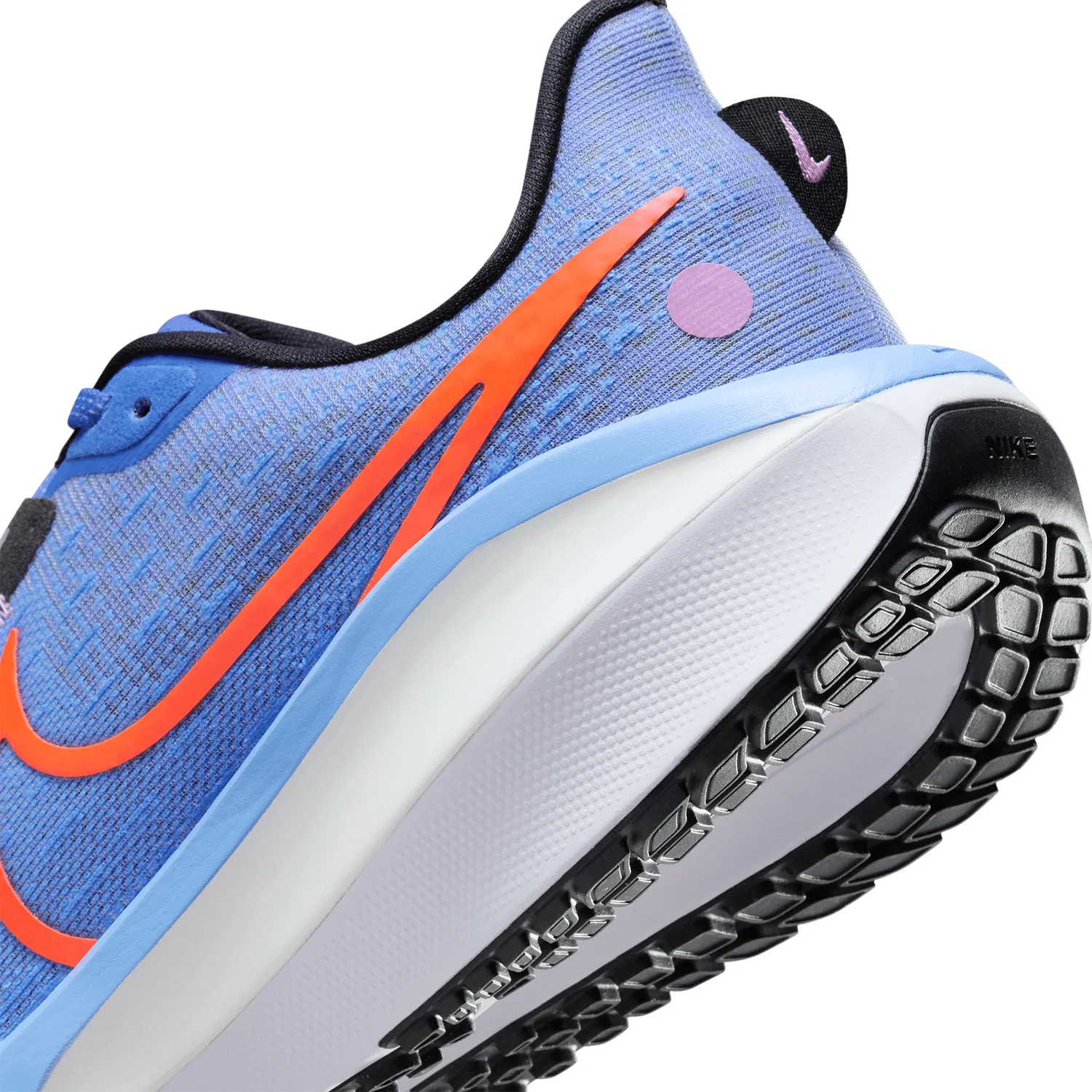Nike Vomero 17