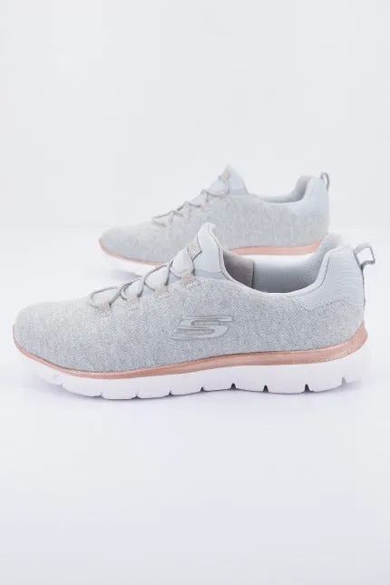 SKECHERS