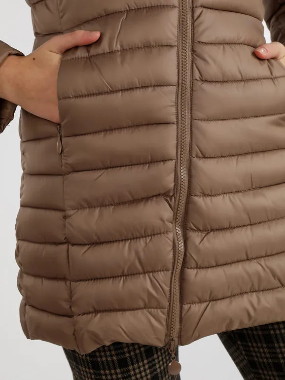 Solada Chaqueta de mujer con cuello alto.