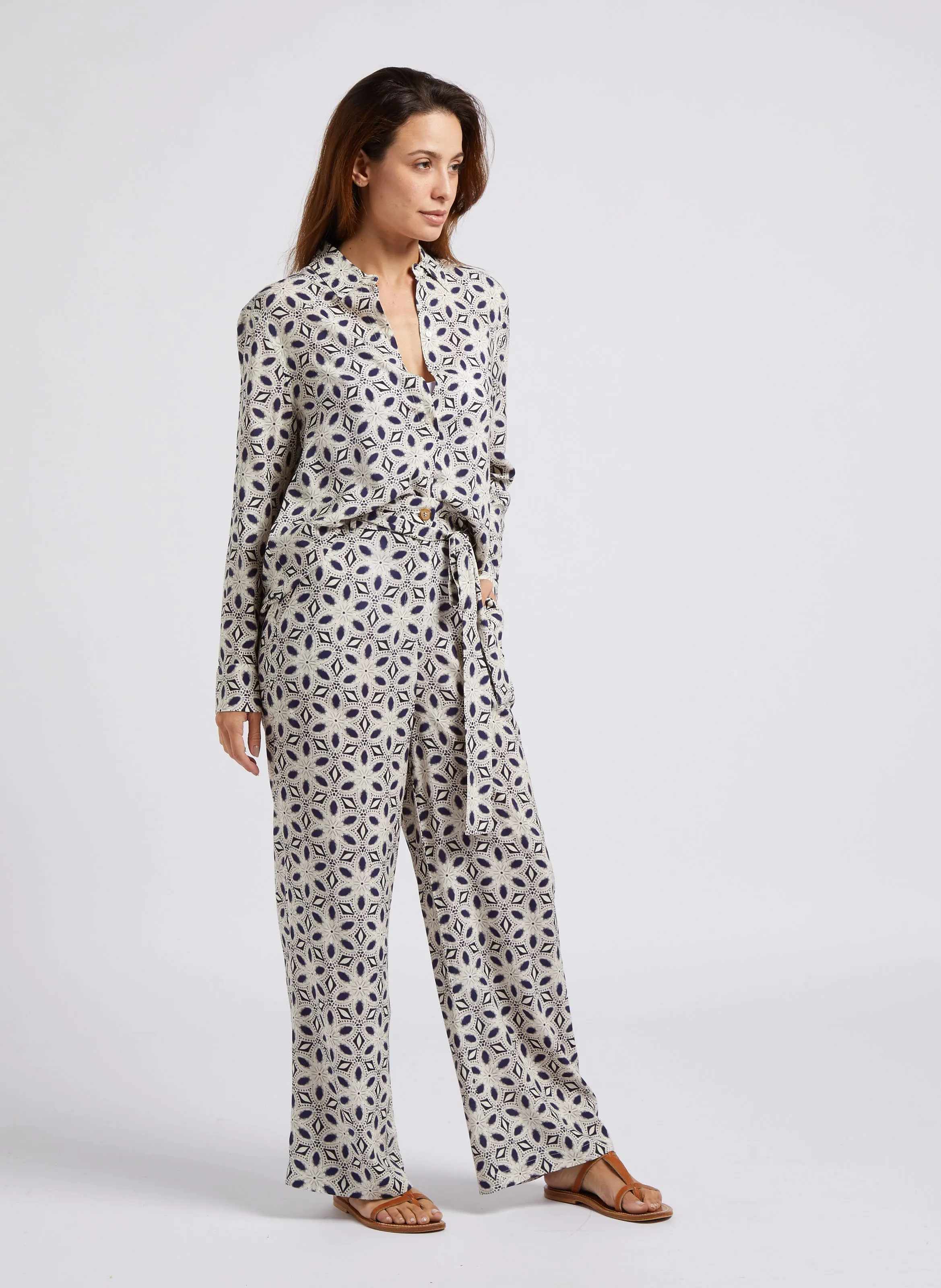SUD EXPRESS PAGADIR  PANTALóN ANCHO DE TALLE ALTO ESTAMPADO EN AZUL