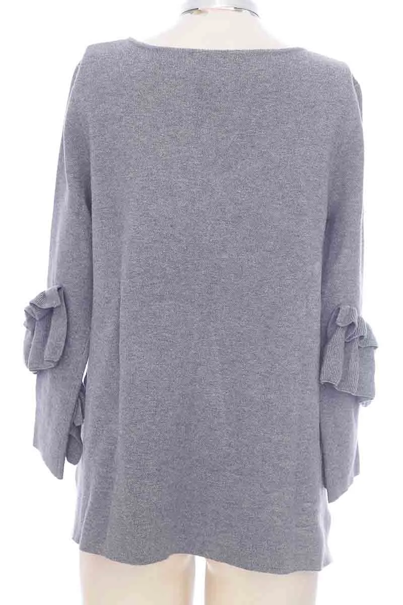 SWEATER COLOR GRIS  CARRETEL