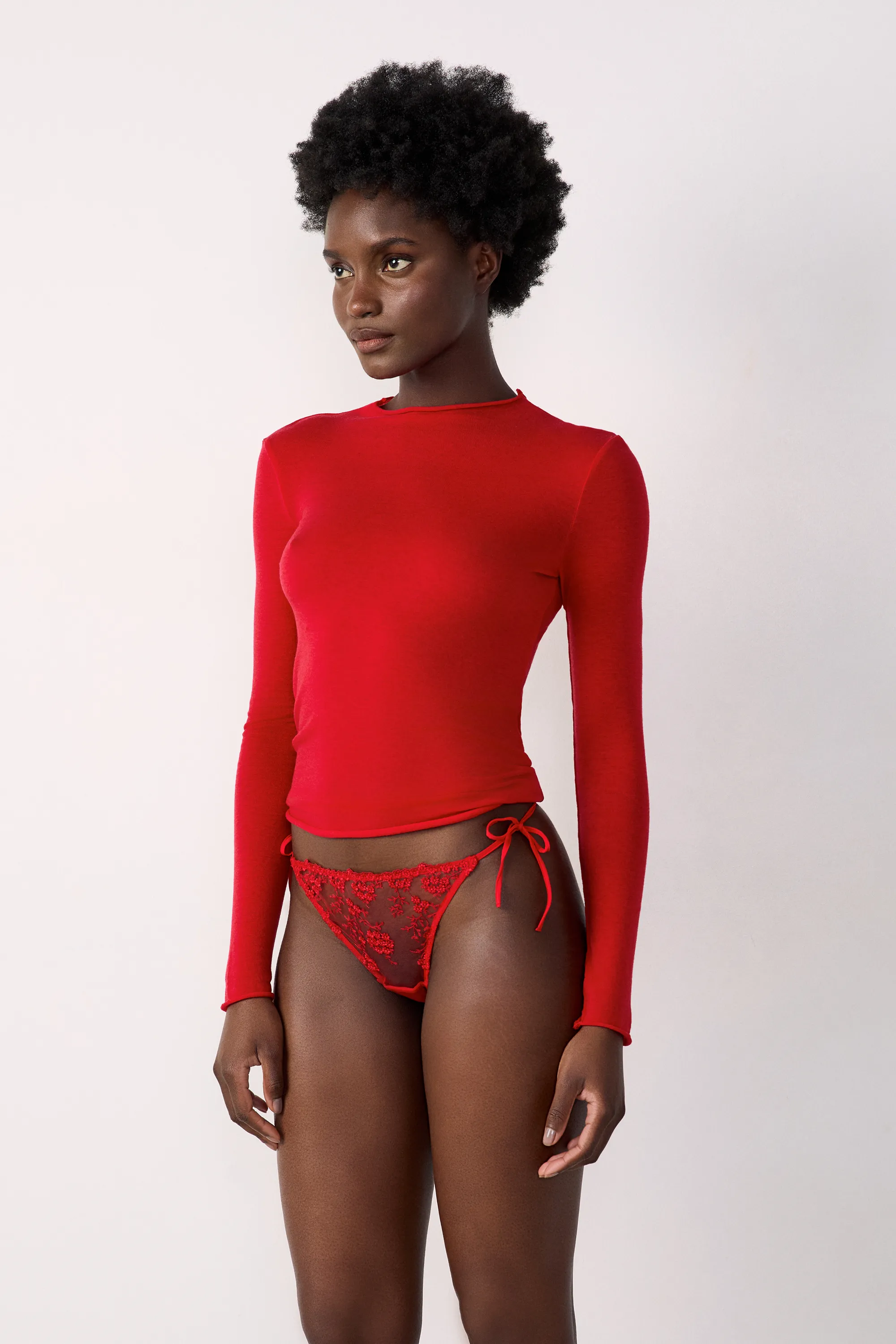 TANGA DE TIRA TUL BORDADO ENCHANTEE ROUGE  ETAM