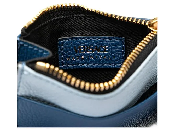 Tarjetero azul con logo Virtus de Versace 