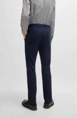 Traje con chaleco slim fit en tejido elástico técnico
