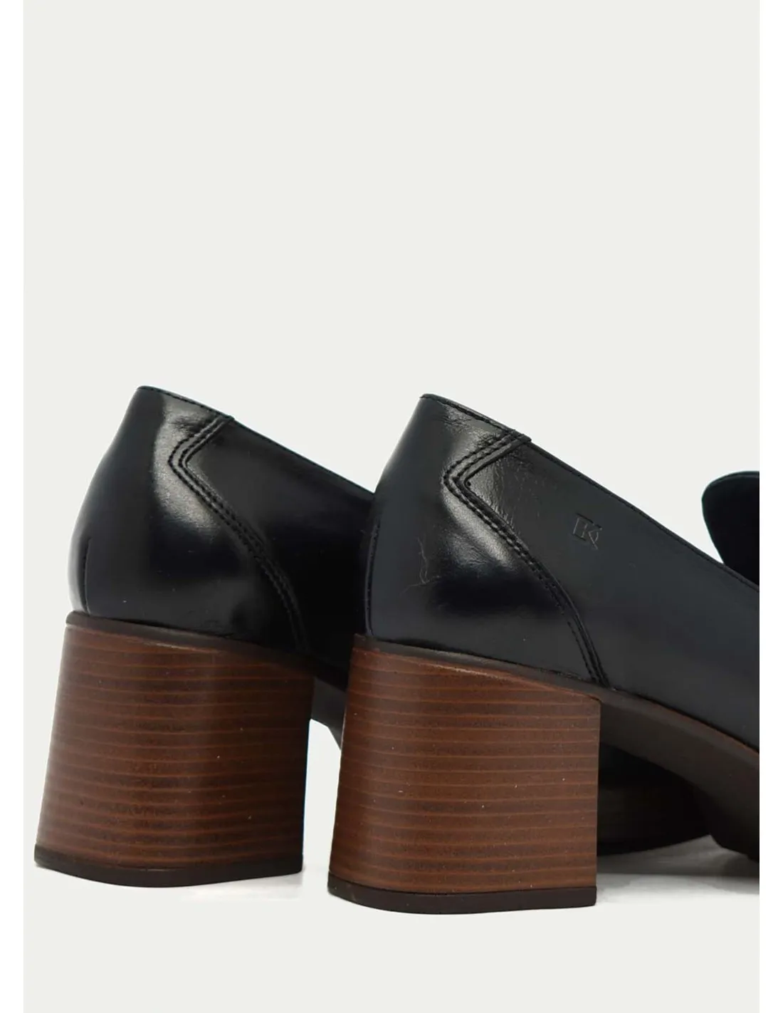 ZAPATO CASUAL DORKING 9155 NEGRO 