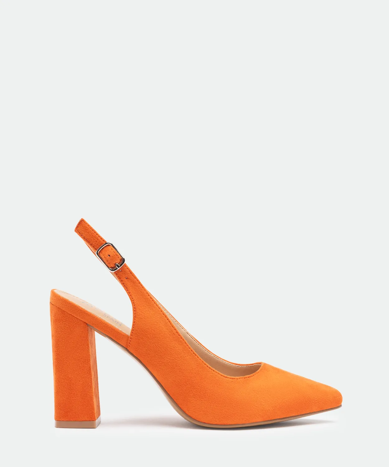 Zapato tacón destalonado